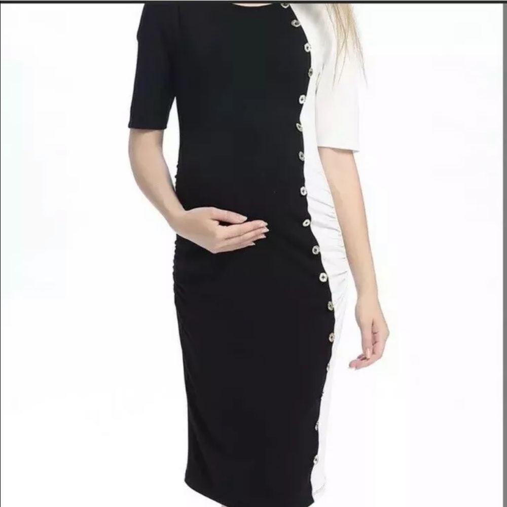 Kimi & Kai Maternity Dress - Picture 3 of 6